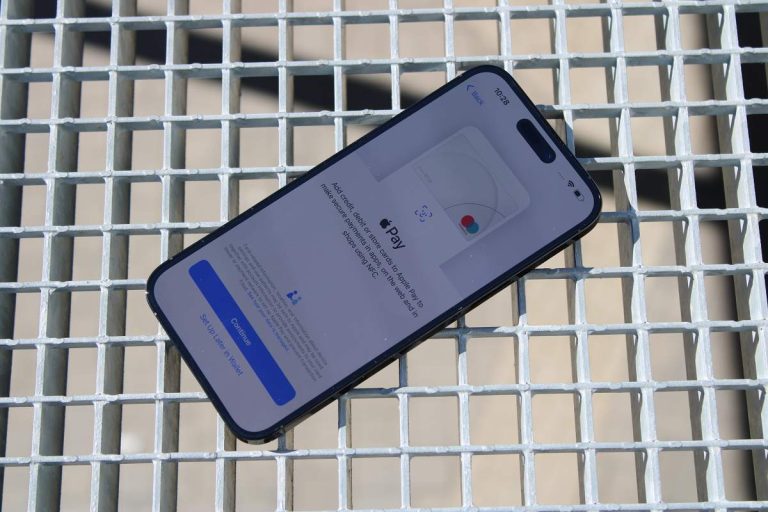 Az Apple befoltozhatta az egyik hibát, amivel bankkártyás csalók éltek vissza