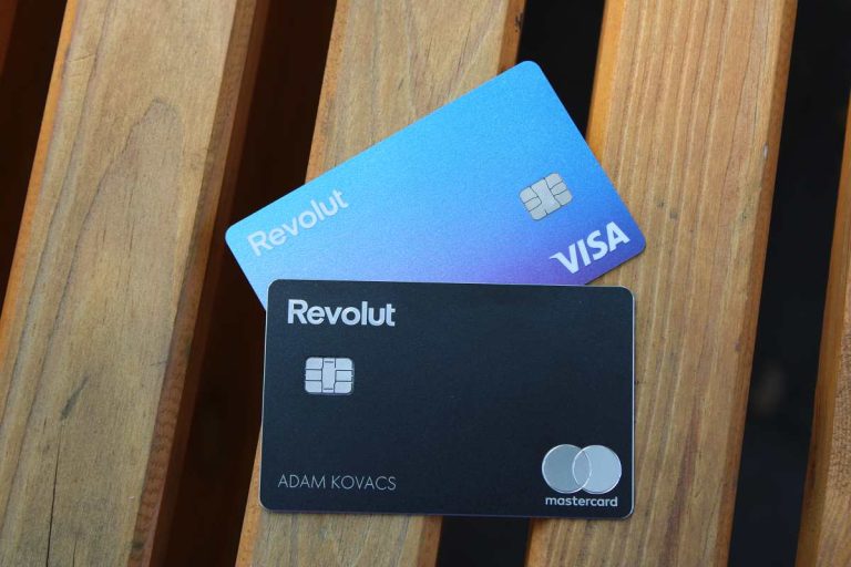 A Revolut Visa és Mastercard kártyát is kínál a felhasználóknak